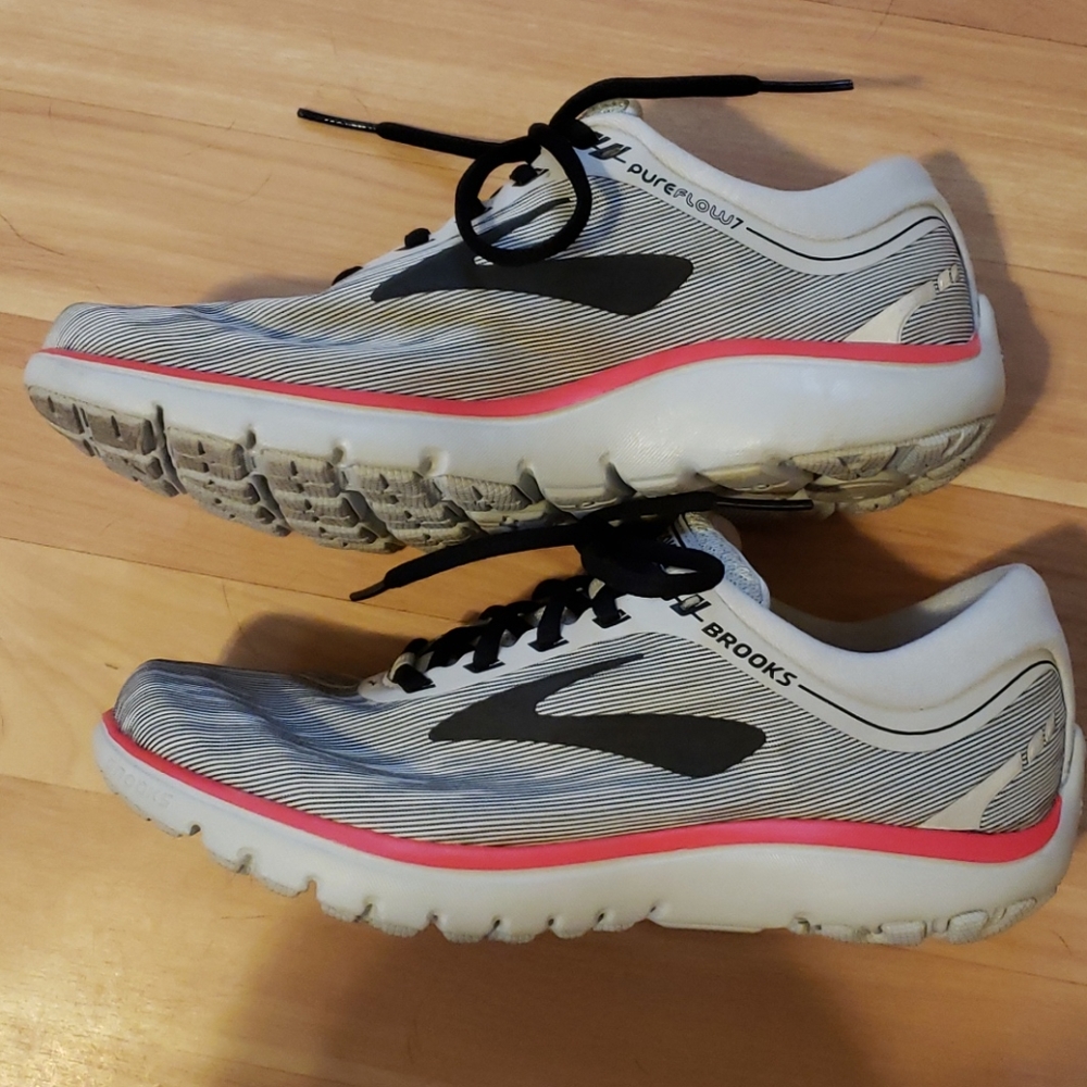 Brooks PureFlow 7